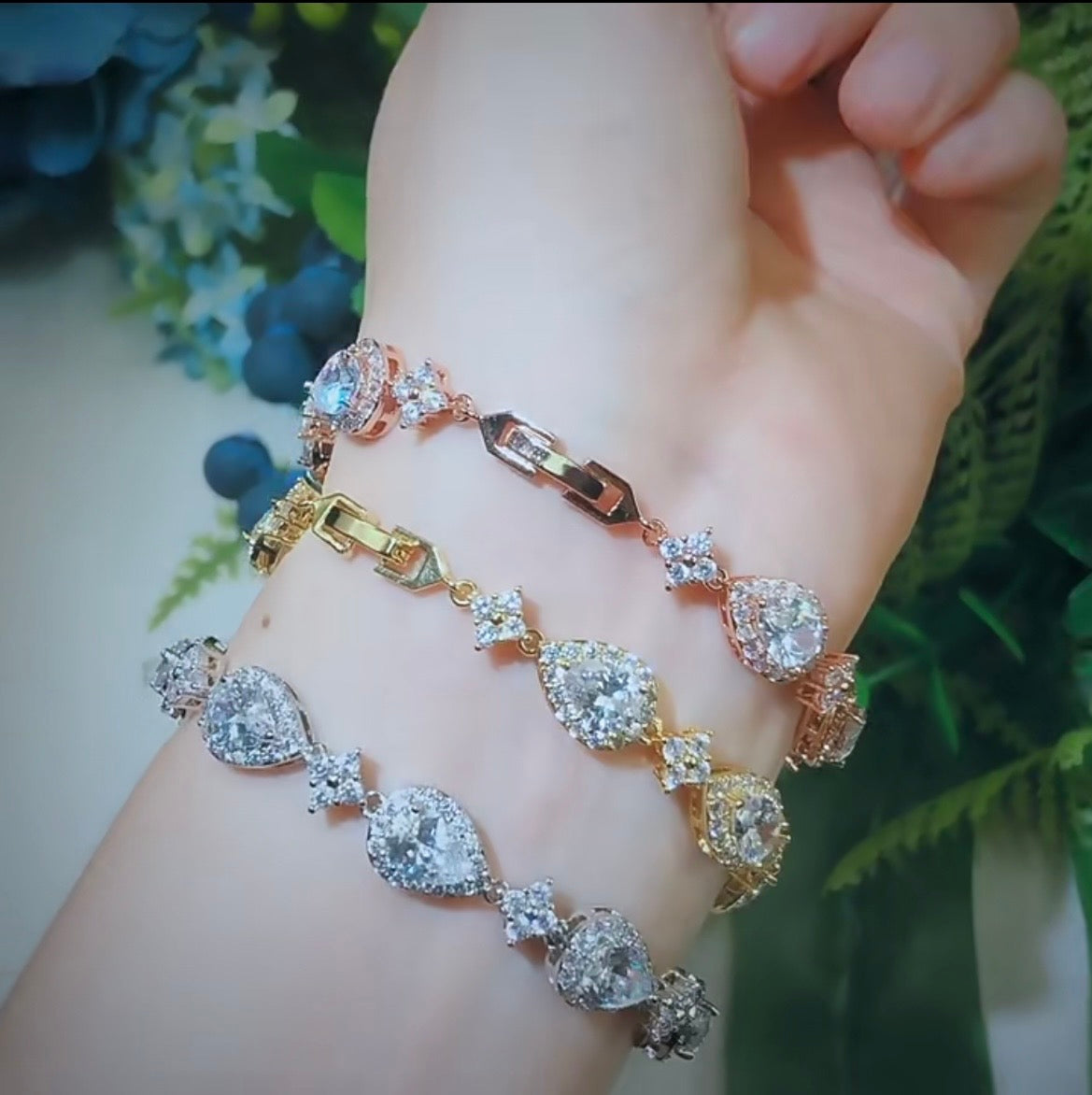 gold plated zirconia pear bracelet